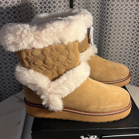 Beautiful New Suede COACH boots. - Picture 6 of 12